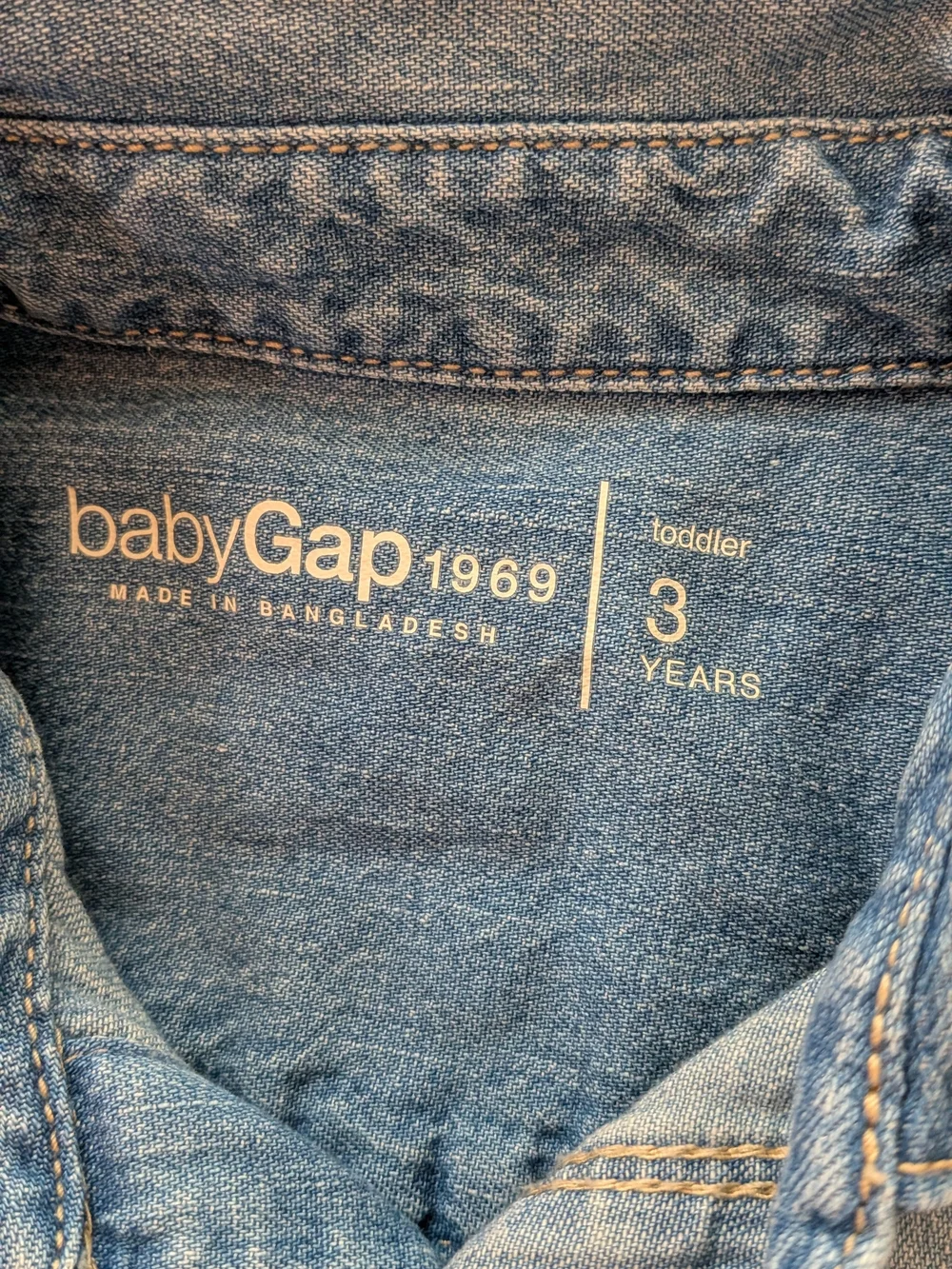 Baby Gap Light Blue Denim Pearl Snap Button Long Sleeve Shirt, 3T Excellent Con